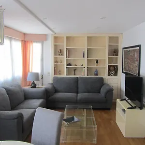 apartament-port-de-llan.catalonia-hotels.com/
