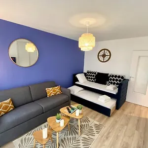 sobnb-dr-favre-3-studio-4-personnes-neuf-50m-gare.hotels-rhonealpes.com/